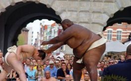 Самый большой борец сумо в мире (фото)