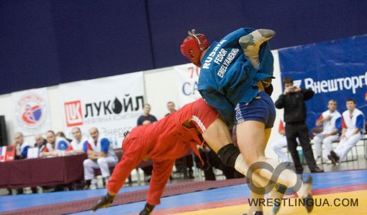 Александр Емельяненко стал чемпионом России по боевому самбо