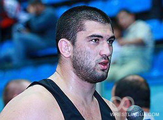 Билял Махов вышел в 1/4 финала ЧЕ по борьбе в Баку