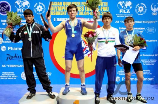 Олимпийский турнир в Узбекистане по греко-римской борьбе среди кадетов