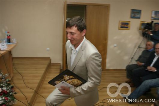 Станислав Бондаренко получил награду лучшего спортсмена страны февраля-2010