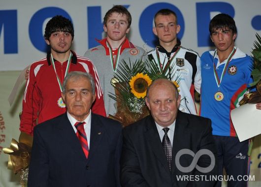 Фотоотчет с чемпионата Европы по вольной борьбе среди юниоров в Болгарии