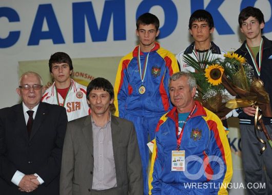 Фотоотчет с чемпионата Европы по вольной борьбе среди юниоров в Болгарии