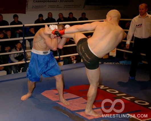 В Санкт-Петербурге прошел очередной турнир по боевому самбо и смешанным единоборствам