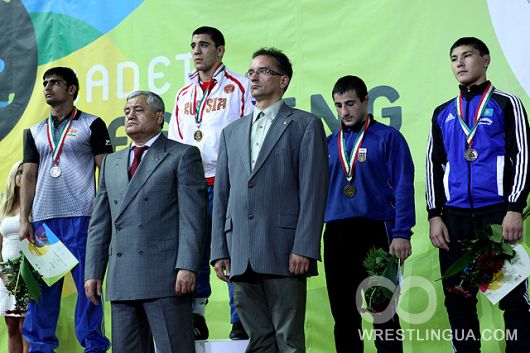 Первая медаль Украины на кадетском чемпионате мира по вольной борьбе.