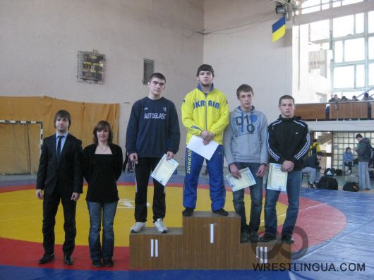 ІV спортивные игры школьников Украины по вольной и женской борьбе.
