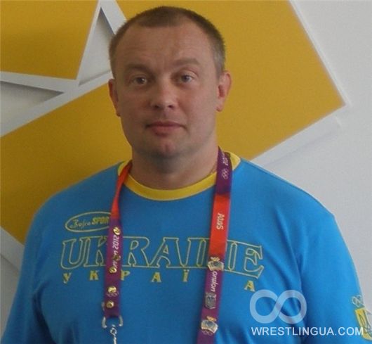 Госслужба молодёжи и спорта продлила контракт с главным тренером сборной Украины Сергеем Дубровой