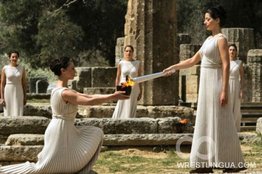 НОК Греции грозит МОК запретом на зажжение олимпийского огня в древней Олимпии