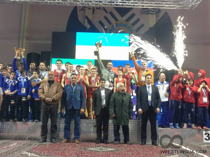 Первое командное место сборной Украины по вольной борьбе на «Day of Children». Тегеран-2015